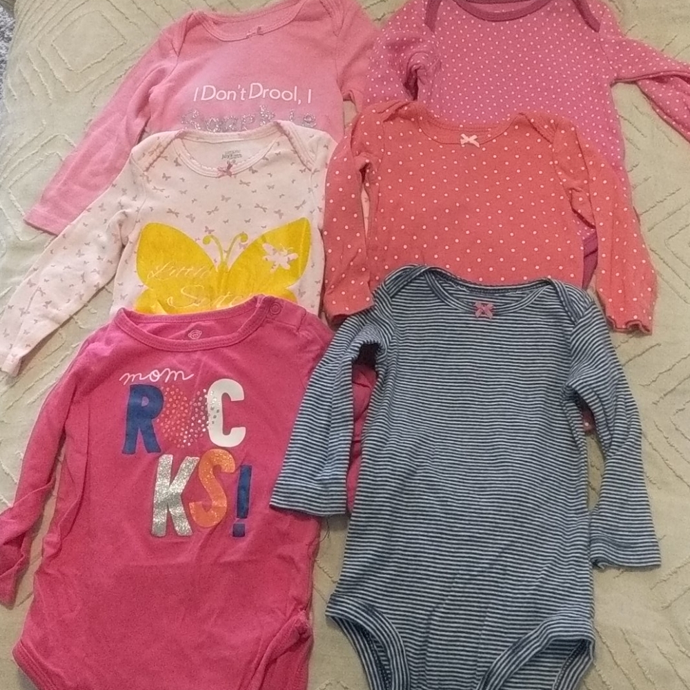 6- long sleeve onesies 6-9 month girl